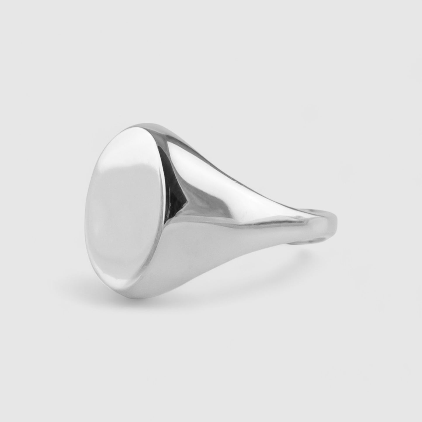 OVAL SILVER SIGNET RING