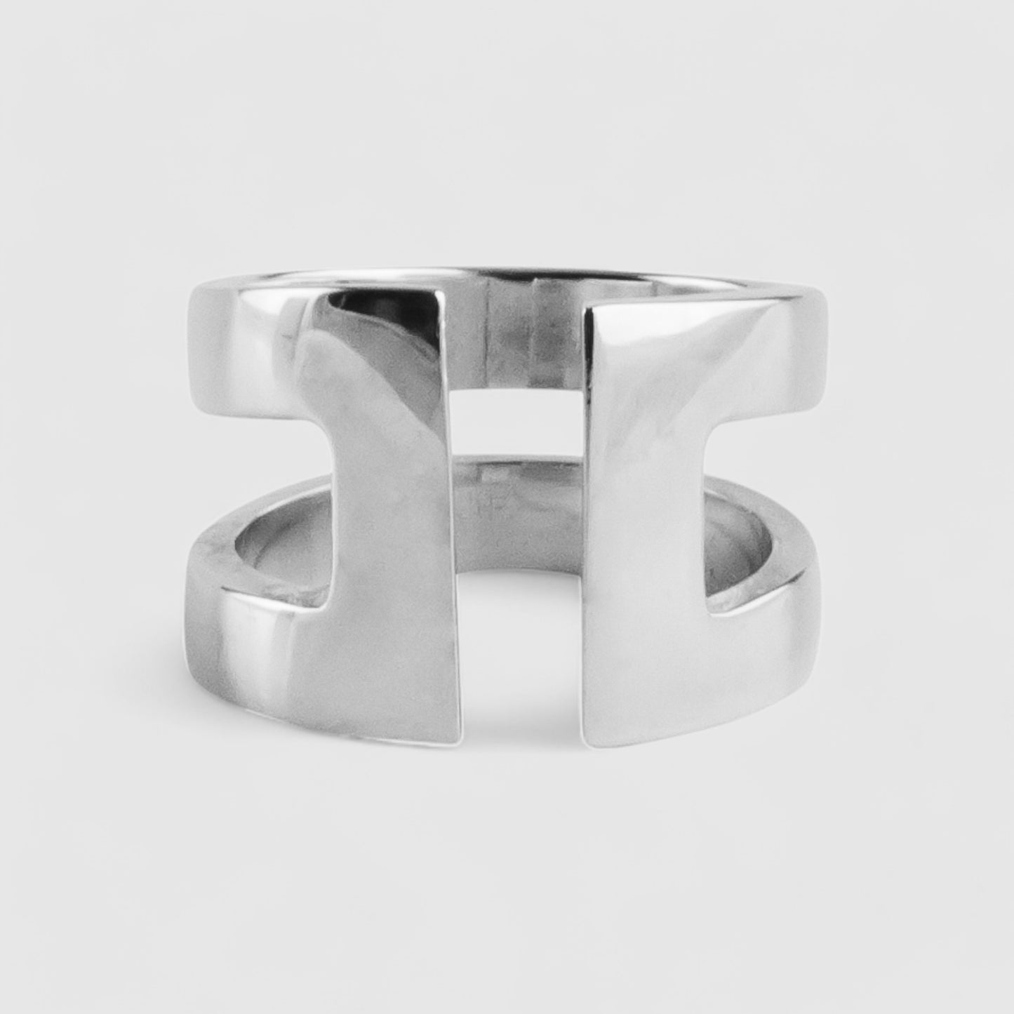 SILVER CARNABY RING