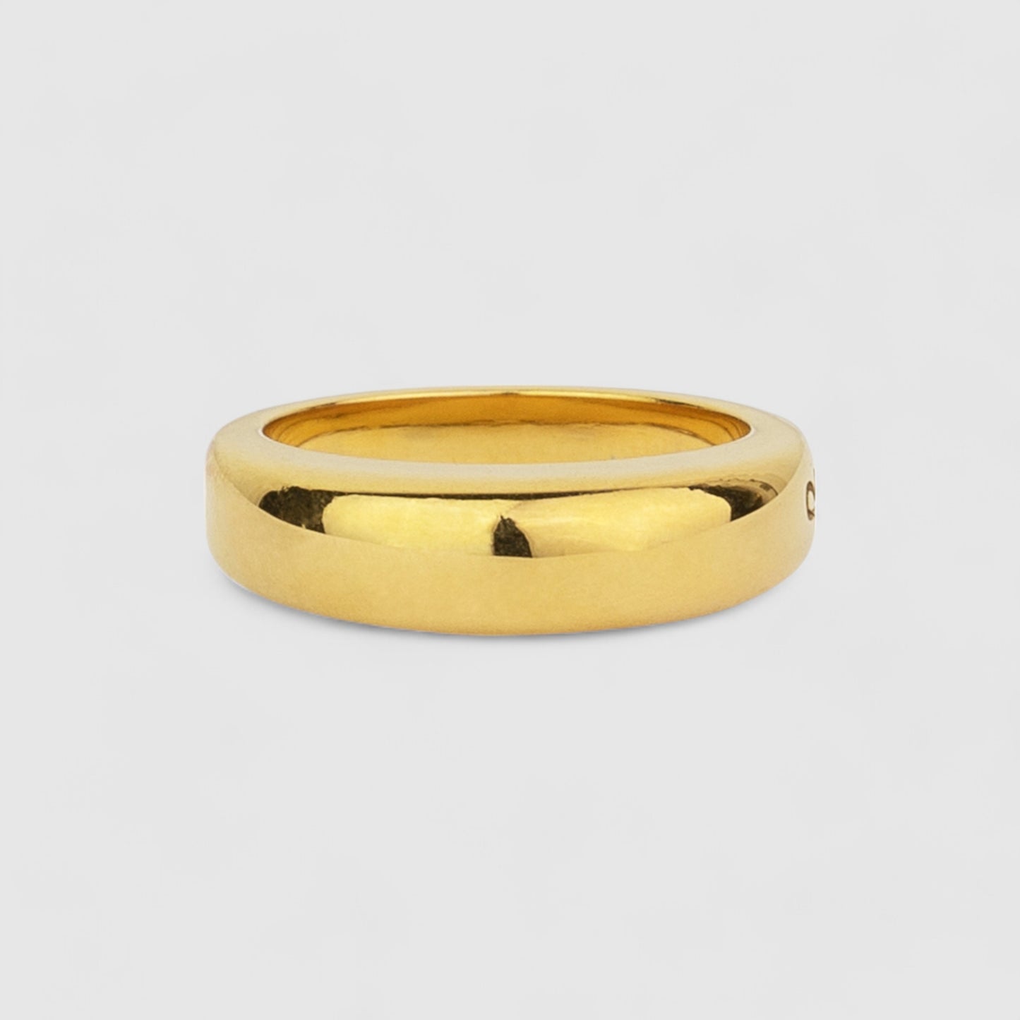 GOLD BARBICAN SIGNET RING