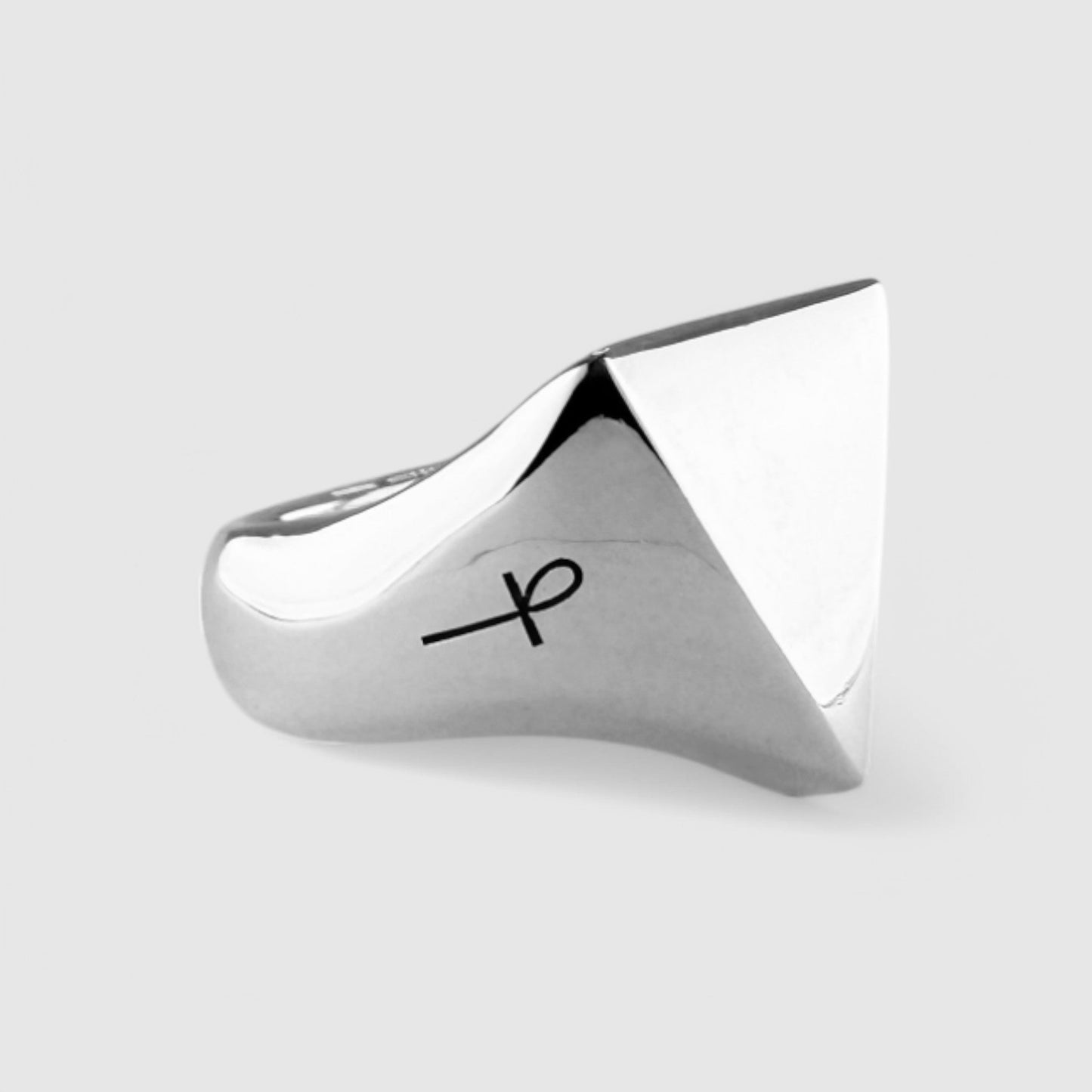 SILVER PYRAMID RING