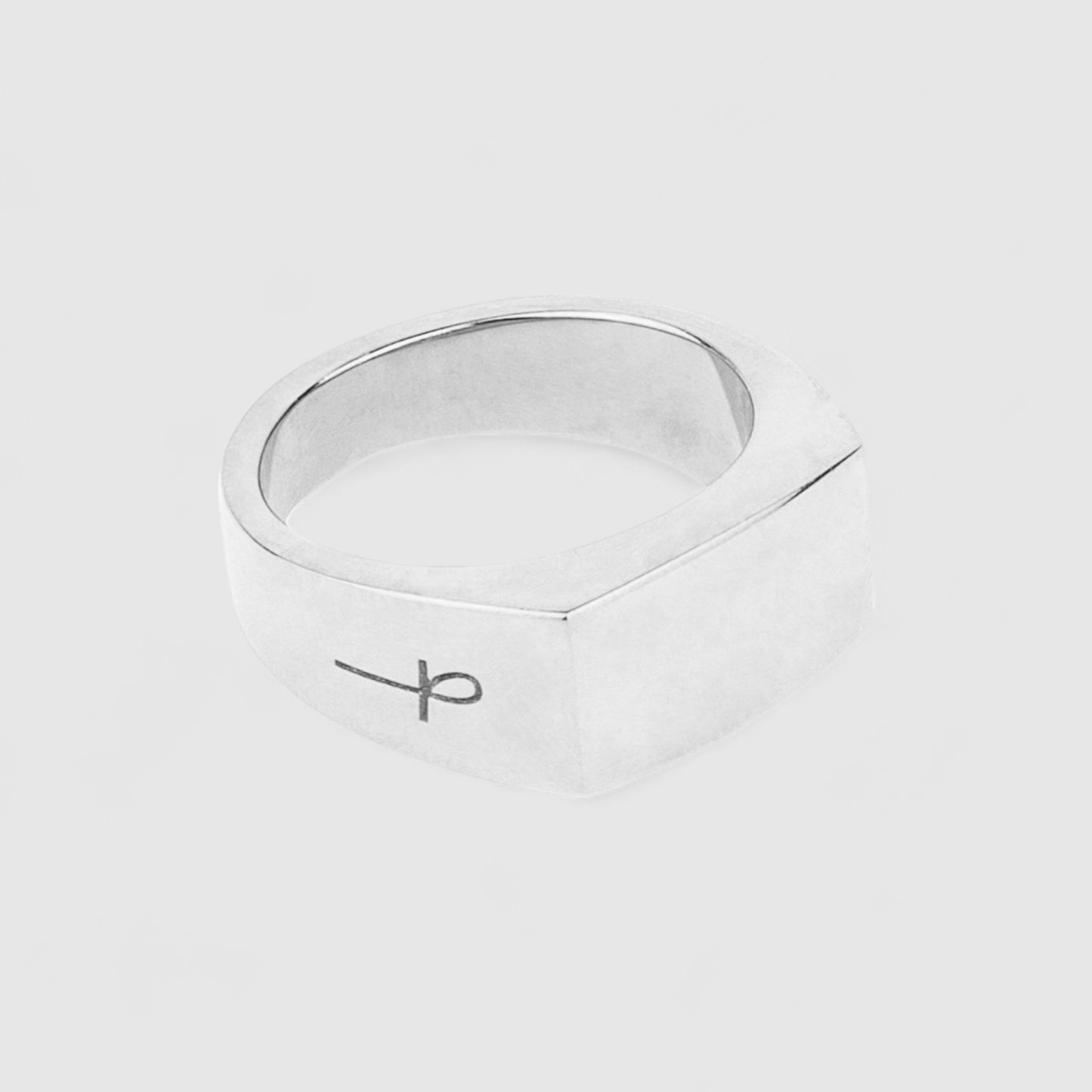 SILVER MONTPELIER SIGNET RING