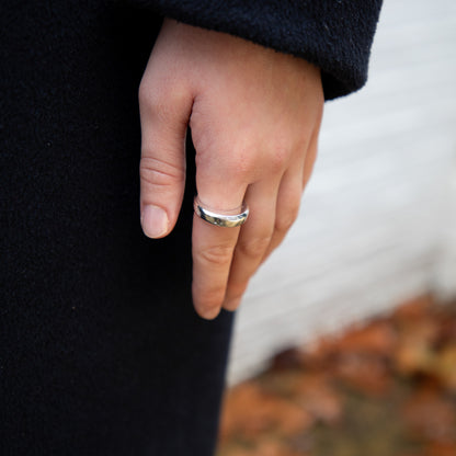 GOLD BARBICAN SIGNET RING